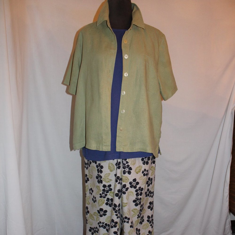 Christopher Banks 3 piece capris -size L sage - Picture 1 of 11